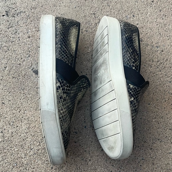 Vince Blair Snakeskin-Embossed Leather Slip-On Sneakers 6.5 - Picture 4 of 7